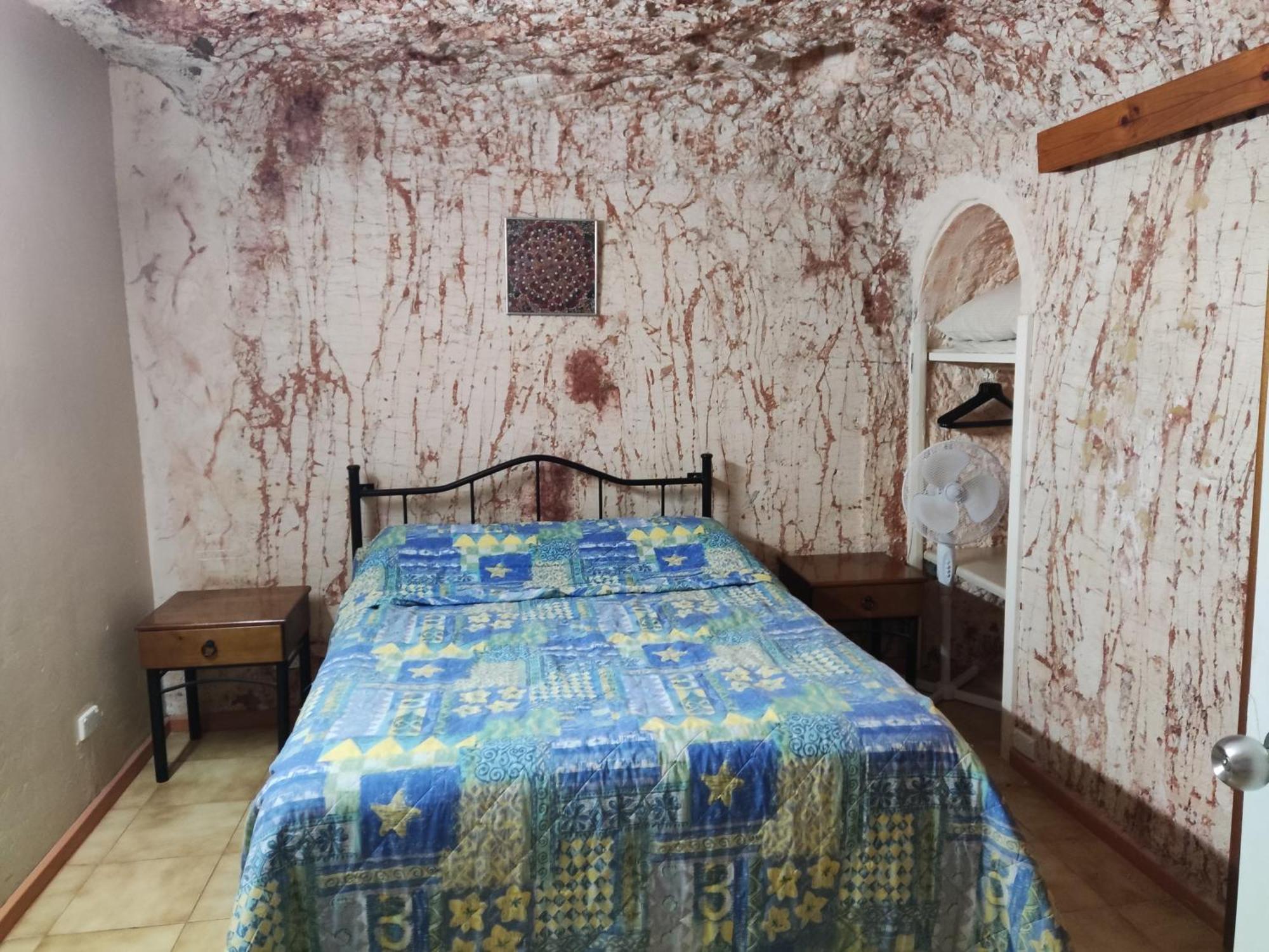 קובר פדי Radeka Downunder Underground Motel מראה חיצוני תמונה