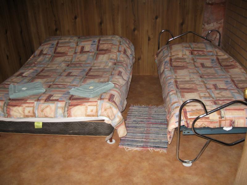קובר פדי Radeka Downunder Underground Motel מראה חיצוני תמונה